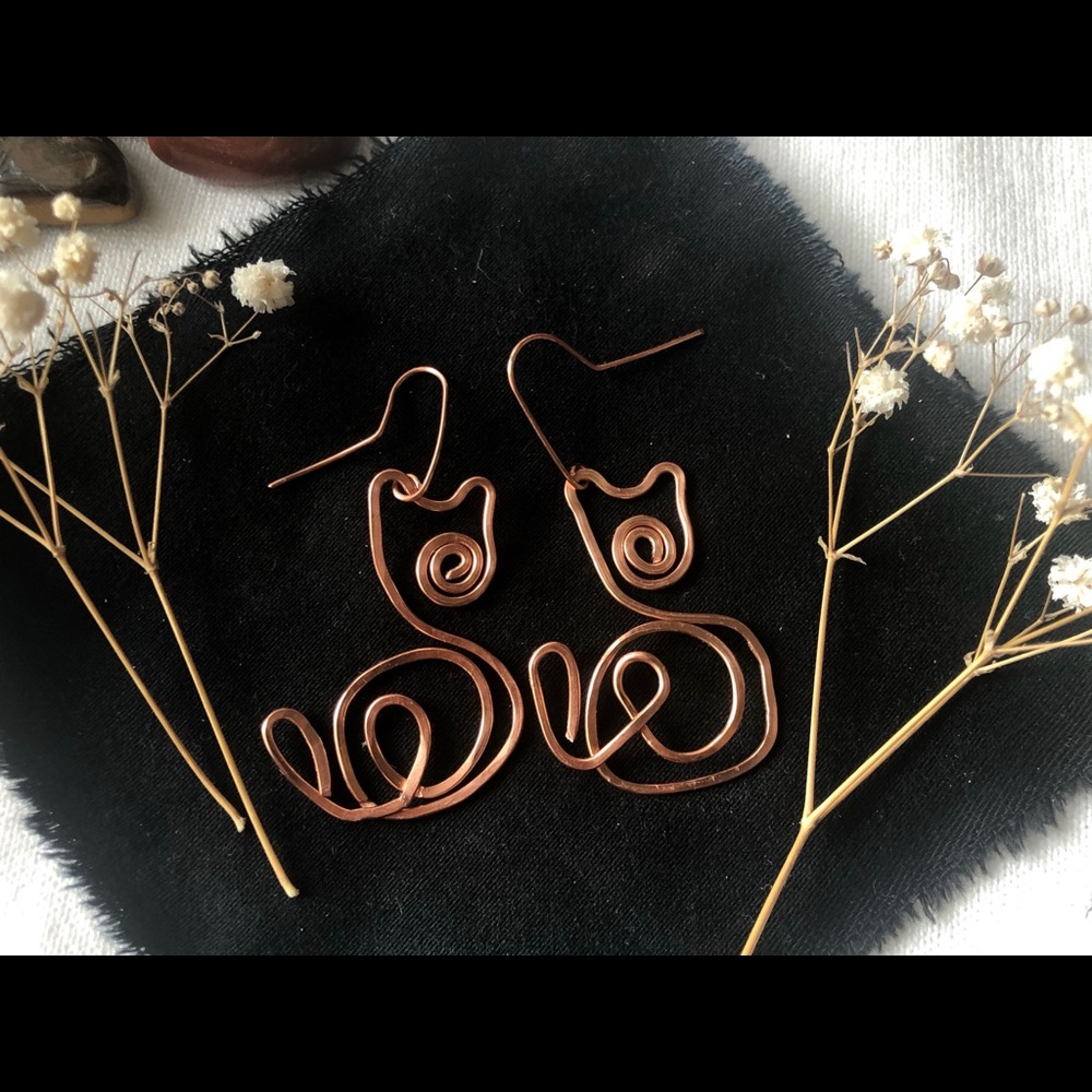 Copper cat earrings